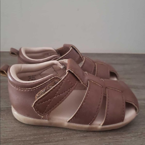 ⭐️2/25⭐️
H&M Sandals - Picture 3 of 5